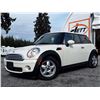 Image 1 : D5 --  2009 MINI COOPER, White, 193,236 Kms