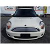 Image 5 : D5 --  2009 MINI COOPER, White, 193,236 Kms