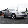 Image 8 : A12B --  1998 MERCEDES SLK 230 KOMPRESSOR CONVERTIBLE, Silver, 254298 KM's