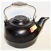 Image 1 : ANTIQUE/VINTAGE LARGE BLACK CAST IRON KETTLE-