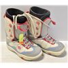 Image 1 : SNOWBOARD BOOTS SIZE 8 LADIES