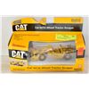 Image 1 : CAT DIE CAST 627G WHEEL TRACTOR SCRAPER