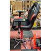 Image 2 : PIT STOP FURNITURE CREW CHIEF BAR CHAIR