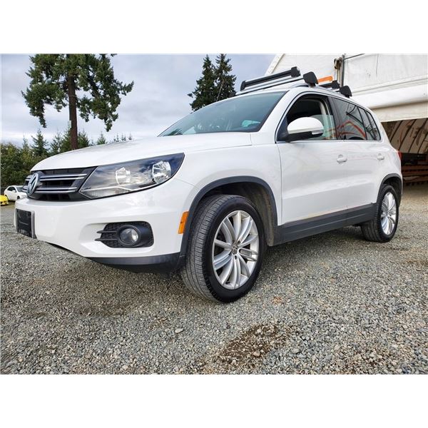 D1 -- 2012 VW TIGUAN S AWD, White, 295099 KM's