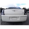 Image 14 : B2 --  2006 CHRYSLER 300 TOURING, White, 256262 KM's