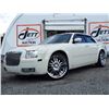Image 1 : B2 --  2006 CHRYSLER 300 TOURING, White, 256262 KM's