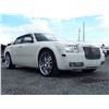 Image 8 : B2 --  2006 CHRYSLER 300 TOURING, White, 256262 KM's