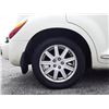 Image 24 : B4 --  2004 CHRYSLER PT CRUISER TOURING, White, 152232 KM's