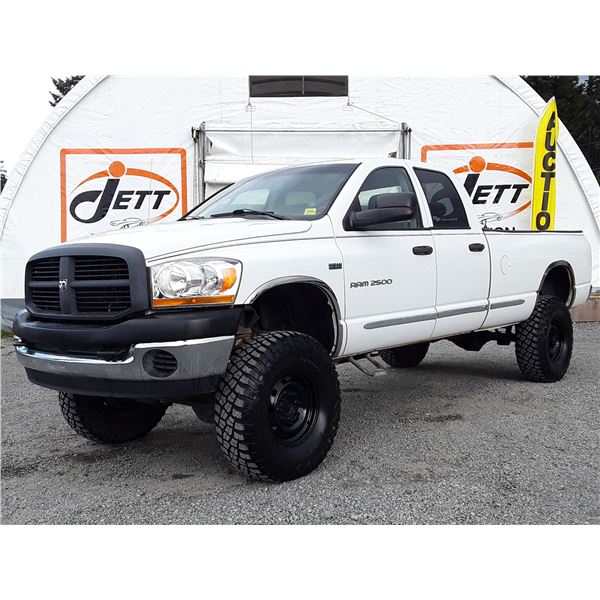 H2 --  2006 DODGE RAM 2500 CREW CAB 4X4, White, 195413 KM's