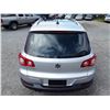Image 16 : A10 --  2009 VW TIGUAN SE AWD, White, 200235 KM's  "NO RESERVE"
