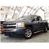 Image 2 : G1 --  2010 CHEVROLET SILVERADO HYBRID 1500 CREW CAB 4X4, Grey, 226517 KM's