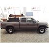 Image 10 : G4 --  2002 CHEVROLET SILVERADO 2500 HEAVY DUTY EXT CAB 4X4, Grey, 384404 KM's