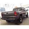 Image 13 : G4 --  2002 CHEVROLET SILVERADO 2500 HEAVY DUTY EXT CAB 4X4, Grey, 384404 KM's