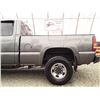 Image 23 : G4 --  2002 CHEVROLET SILVERADO 2500 HEAVY DUTY EXT CAB 4X4, Grey, 384404 KM's