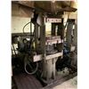 Image 3 : *PC* GREY 18" X 18" SQUARE INDUSTRIAL  HEAVY DUTY HYDRAULIC CYLINDER PRESS WITH HAND CONTROLS