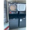 Image 2 : GE DARK GREY STACKABLE WASHER/DRYER MODEL# GUD37SMM1DG