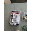 Image 2 : 3 DOORKNOBS AND 2 COILS OF PLASTIC COATED STEEL CABLE