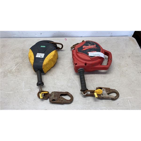 2 RETRACTABLE CABLE LIFELINES