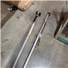 Image 2 : 2 ADJUSTABLE LOAD BARS