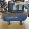 Image 2 : MASTER CRAFT 3 GALLON AIR COMPRESSOR WORKING