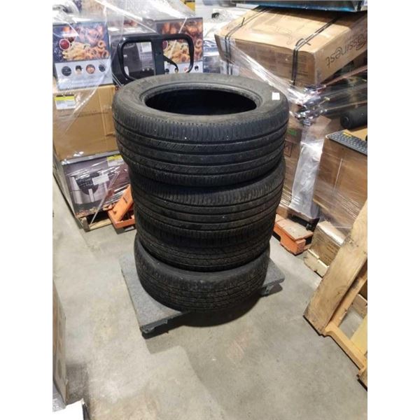 SET OF FOUR MICHELIN 255 55/R18 TIRES