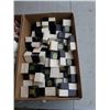 Image 2 : 2 TRAYS OF BEAUTY PRODUCTS AND SOAP