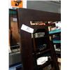 Image 3 : MODERN DRESSING MIRROR