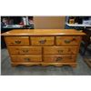 Image 2 : PINE 7 DRAWER DRESSER WITH 2 DRAWER NIGHTSTAND