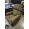 Image 2 : GREEN LAZBOY POWER LIFT CHAIR