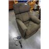 Image 2 : GREEN LAZBOY POWER LIFT CHAIR