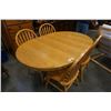 Image 2 : ROUND DINING TABLE WITH LEAF 4 HOOPBACK CHAIRS