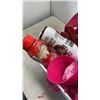 Image 2 : ICE CREAM MAKER GIFT BASKET