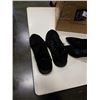 Image 3 : BOX OF SHOES
