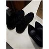 Image 4 : BOX OF SHOES