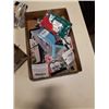 Image 2 : BOX OF NEW KEYCHAINS, BRACELETS AND OTHER JEWELRY