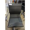 Image 2 : CHROME AND BLACK LEATHER LOOK GAS LIFT OFFICE CHAIRS