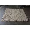 Image 1 : 5FT 3INCH X 7 FT SHAG RUG