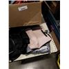Image 3 : BOX OF PURSES