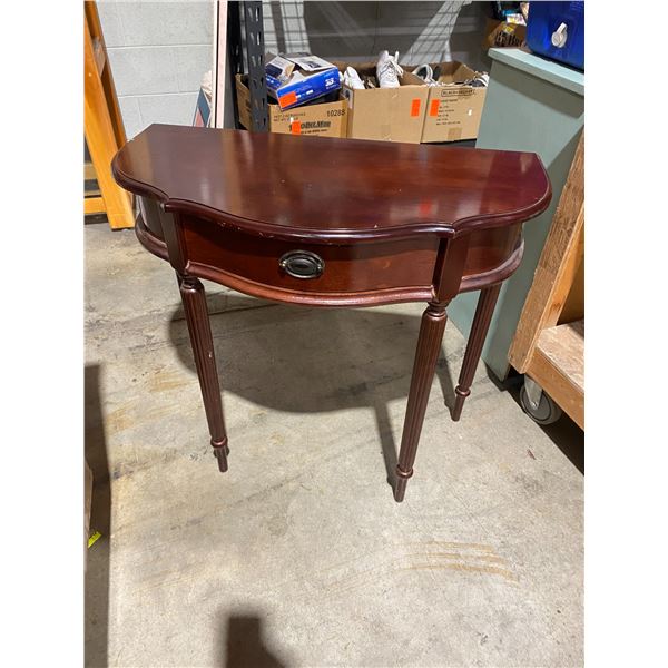 Accent table