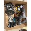 Image 1 : Assorted tools