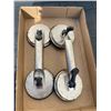 Image 1 : Suction handles