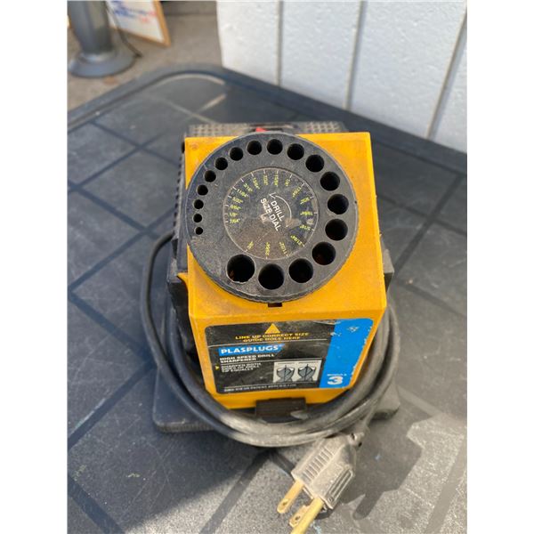 Drill bit sharpener