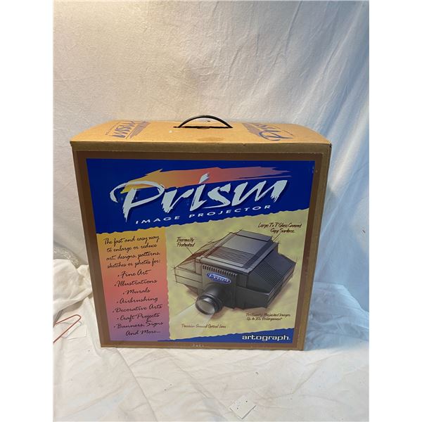 Prism image projector like new