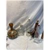 Image 1 : Jars and decanters