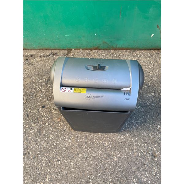Paper shredder