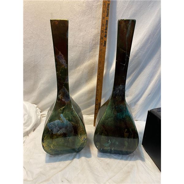 Pair of vases