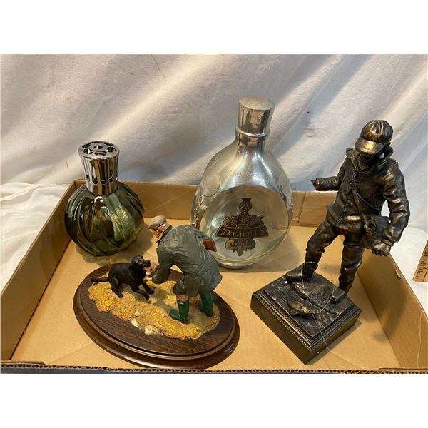 Decor and collectibles fisherman's hand broken