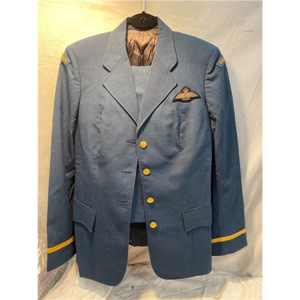 Cadet woman's jacket and pants