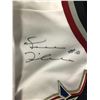 Image 2 : TREVOR LINDEN SIGNED VANCOUVER CANUCKS HOCKEY JERSEY