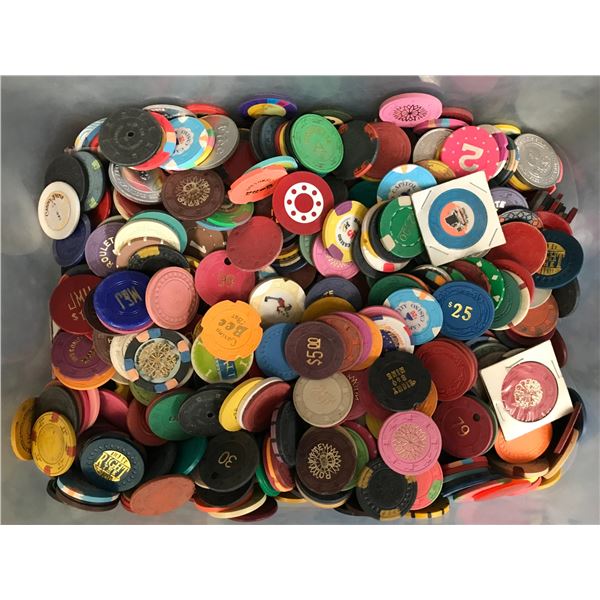 VINTAGE CLAY POKER CHIPS LOT
